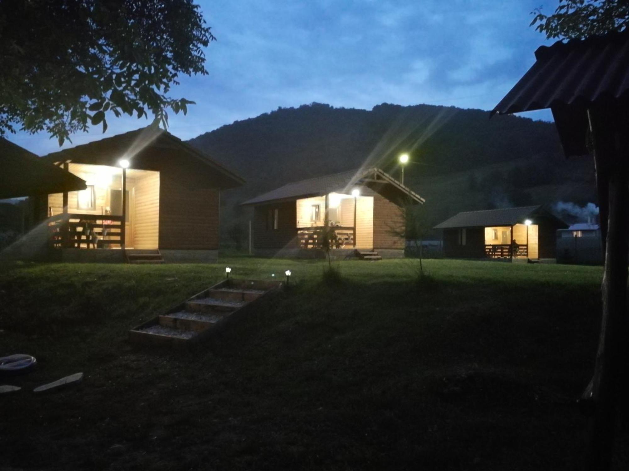 Casute Zavoi Bulz Villa Dış mekan fotoğraf